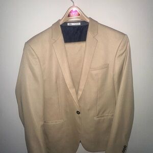 Zara Men's Tan Suit